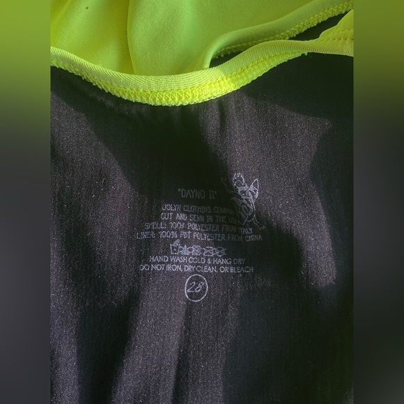 Jolyn Onesie - Dayno 2 - Size 28 - Picture 3 of 7